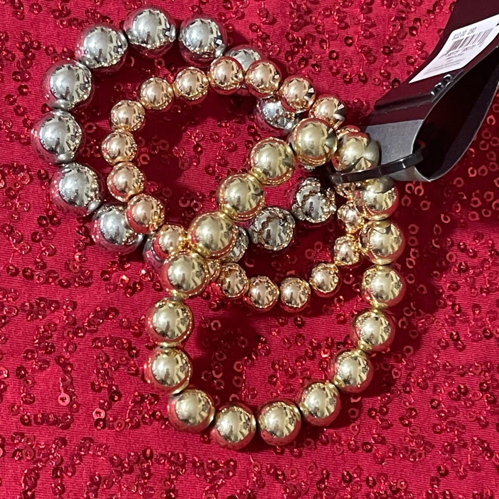 NWT Beaded bracelets set gold, gold rose & silver BOX5